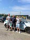 Інструктор з водіння. Автоінструктор. Уроки керування. Автошкола