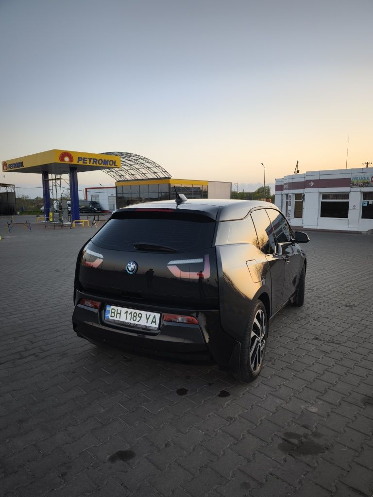 Продам БМВ i3 електро, терміново.