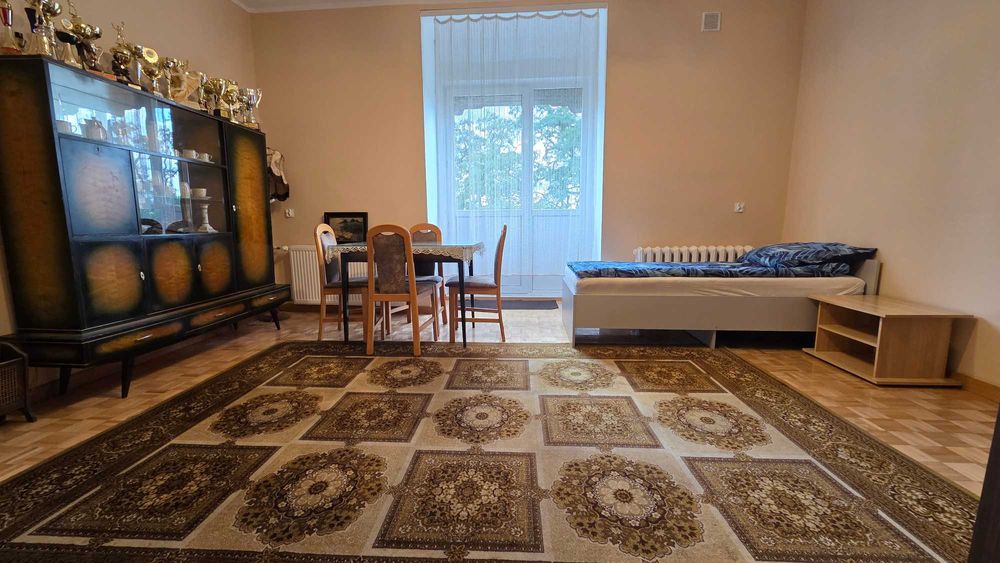 Dworek Gulczewko – pokoje i apartamenty pracownicze blisko Wrześni