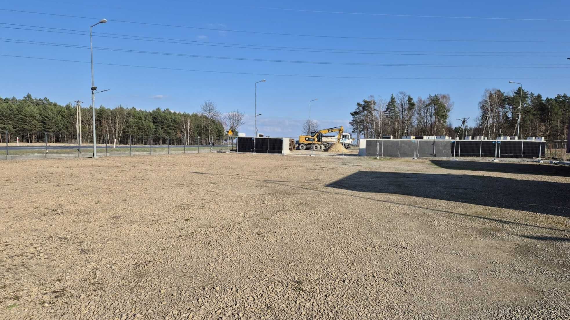 Plac 1400 m2 na WYNAJEM przy Drodze Krajowej nr 9