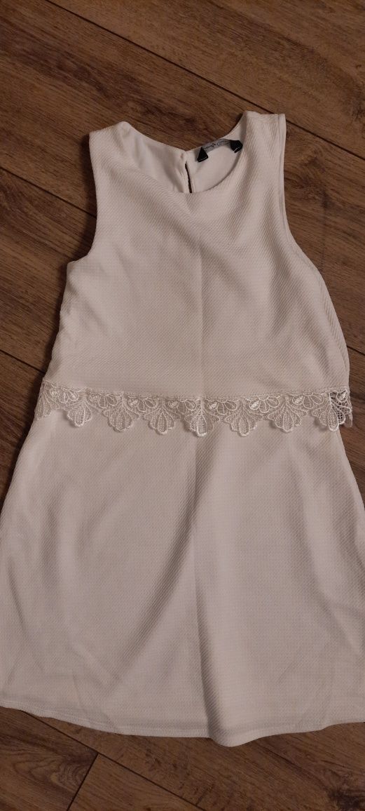 Sukienka biała elegancka