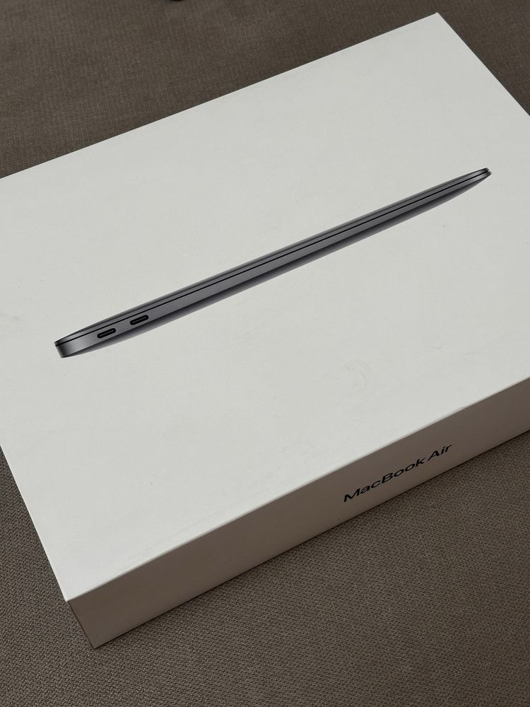 MacBook Air 2020 Intel 8 gb, 256 gb, відмінний стан, повний комплект