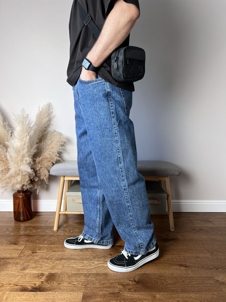 Чоловічі Джинси BERSHKA Loose Baggy