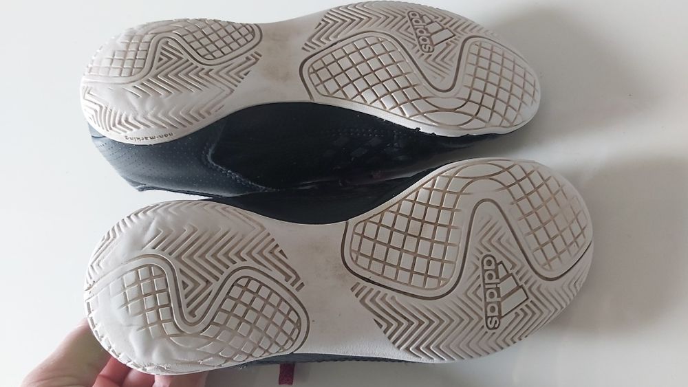 Adidas halówki do piłki rozm. 31,5
