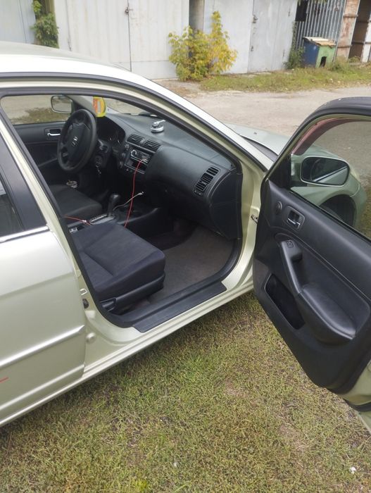 Продам Хонда цывик 2004