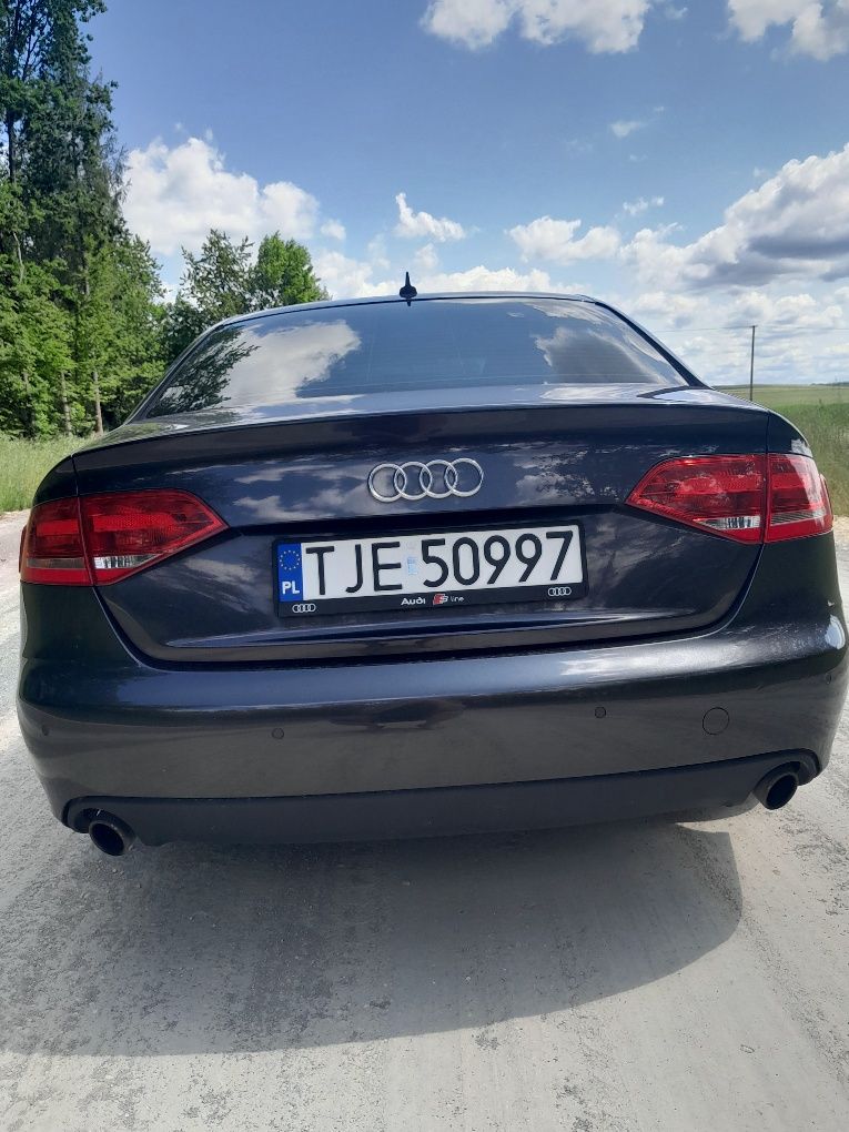 Audi  A4 B8  V6 QUATTRO 270 KM