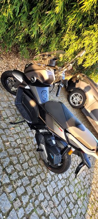 Qj motor Atr 125 como nova ano 2025 so 4200km