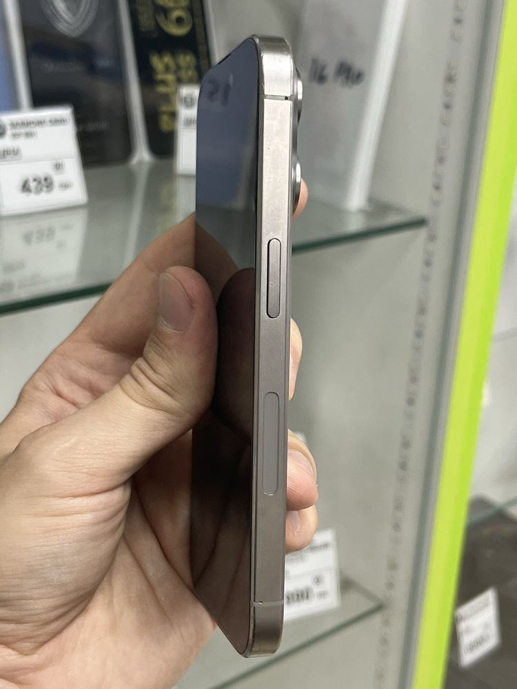iPhone 15 Pro 256 gb eSim акб 91% titanium neverlock телефон айфон