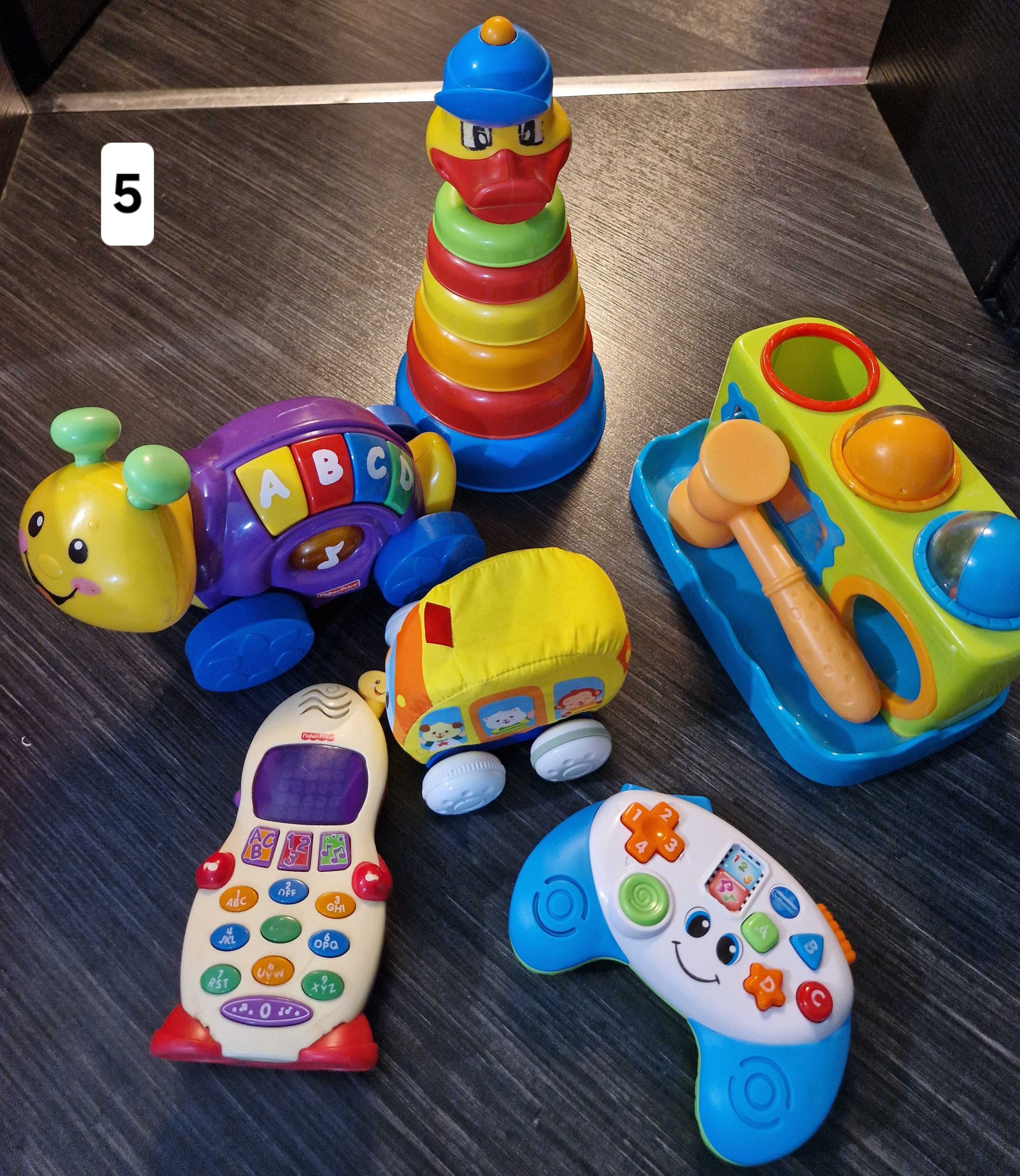 Zabawki interaktywne, grające, do nauki raczkowania