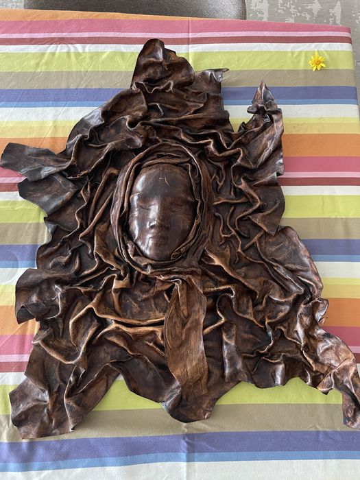 Máscara de cara em pele