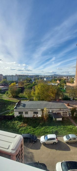 Двох кімнатна + паркомісце