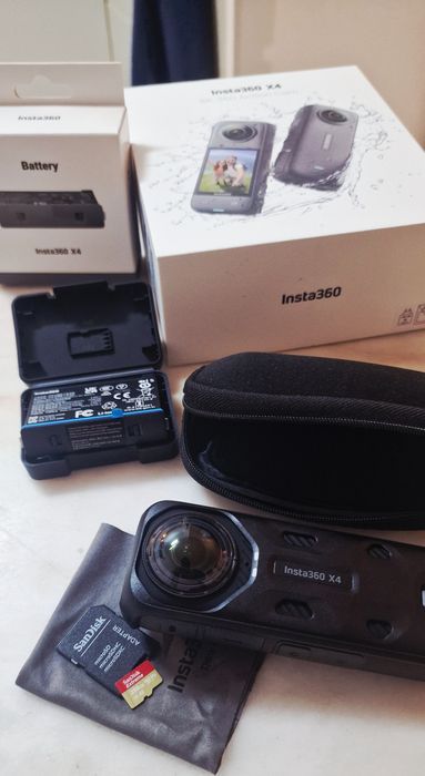 Camara Instax360 X4 + bateria + Cartão de memoria