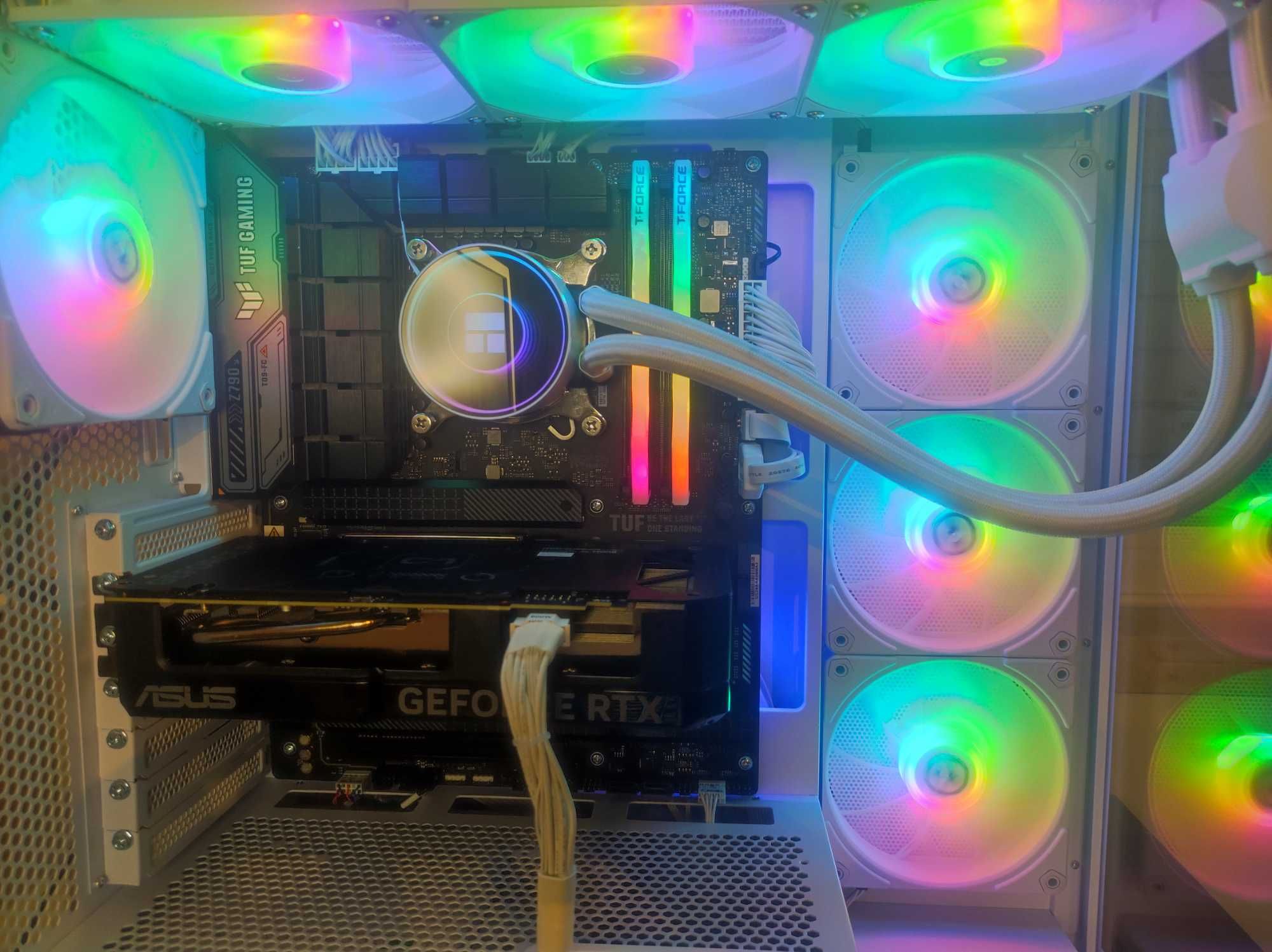 PC Gaming i5 14600KF 5.3GHz / RTX 4070 Super / 32GB 7200 /RGB/ Branca