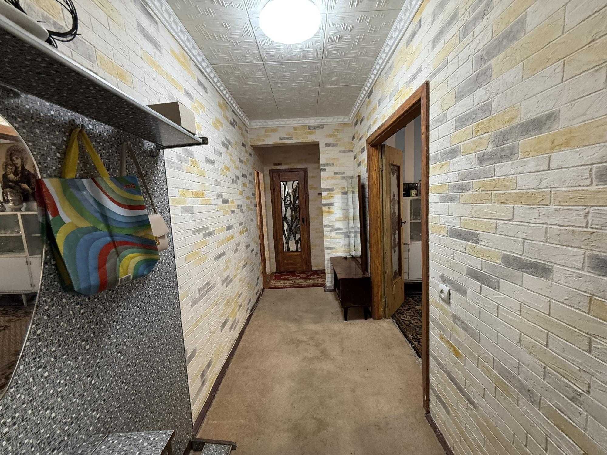 Продам 3-х ком. квартиру на Таирова. Улица Ак. Королева.