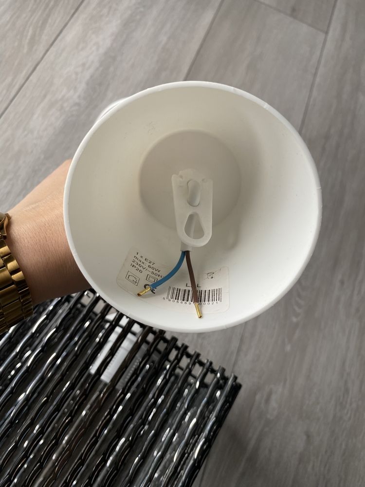 Super, lekka lampa, czarno-srebrny abażur.