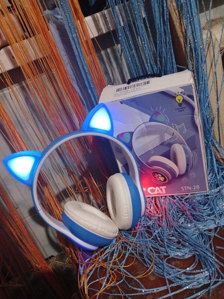 Bluetooth наушники  CAT Wireless Headset STN-28 , co светящимися ушкам