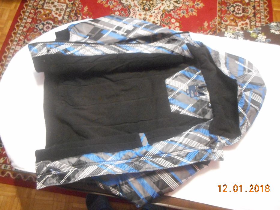 Kurtka RESERVED rozmiar 152