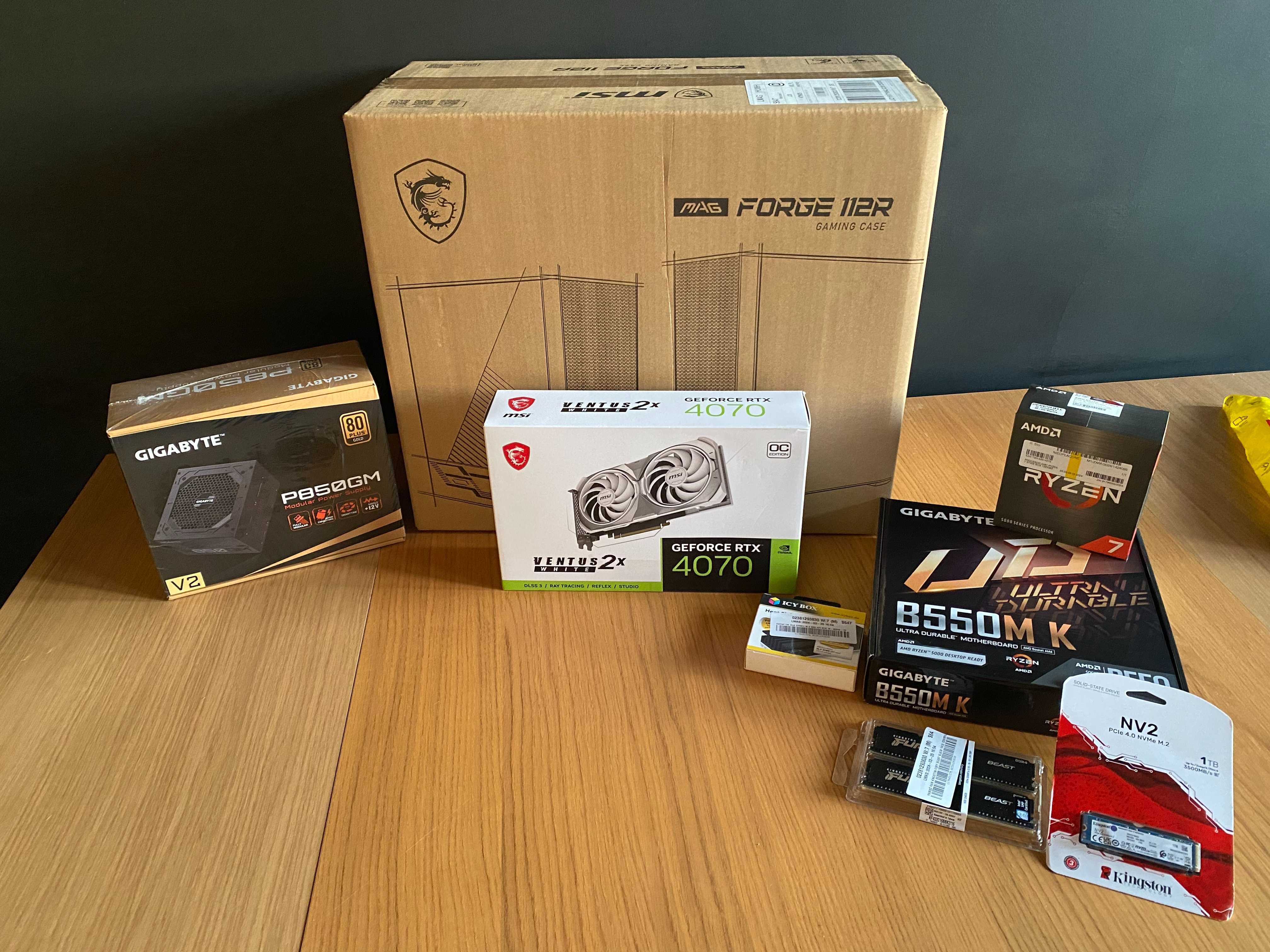 Nowy komputer R7 5700X RTX 4070 RAM 32GB SSD 1TB