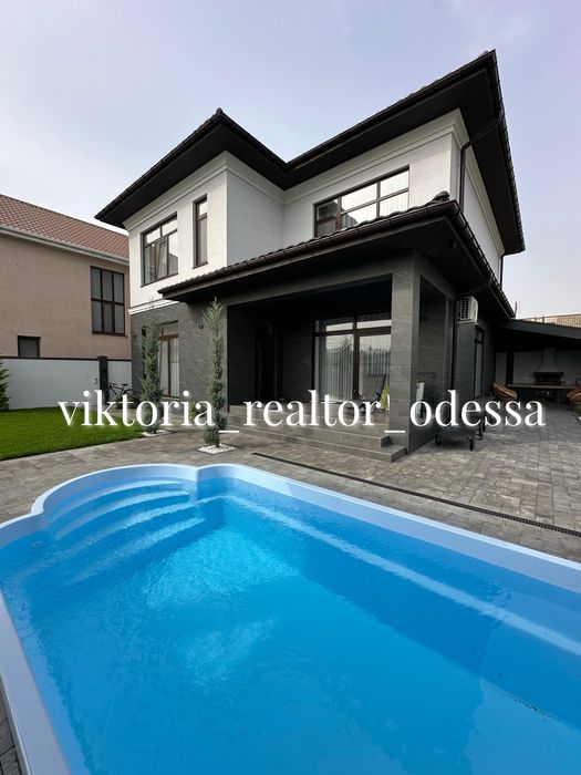 Частный дом на Фонтане с бассейном!ремонт,мебель и техника!Чубаевка!