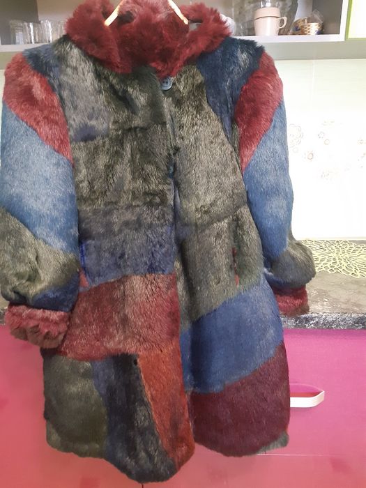 Продаю шубу кролика  для дівчинки красунечки.