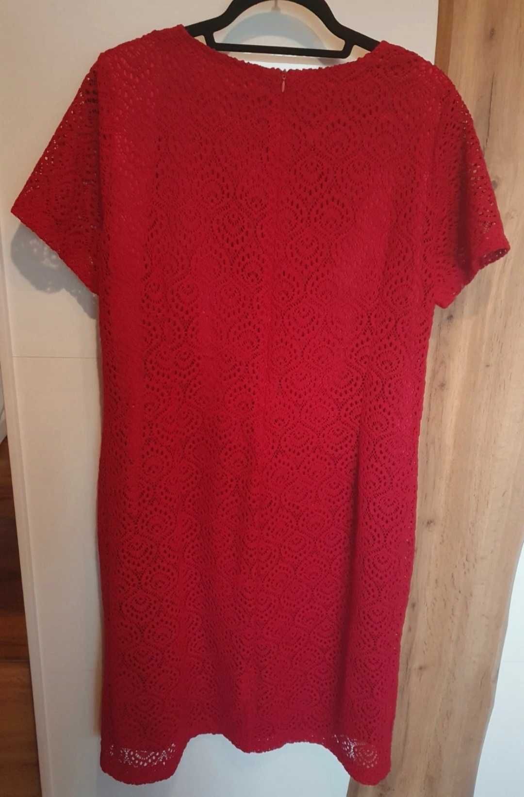 Sukienka wizytowa czerwona