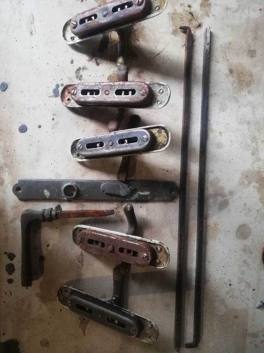 Ручки з механізмами до вікон, ціна за 1 набір.