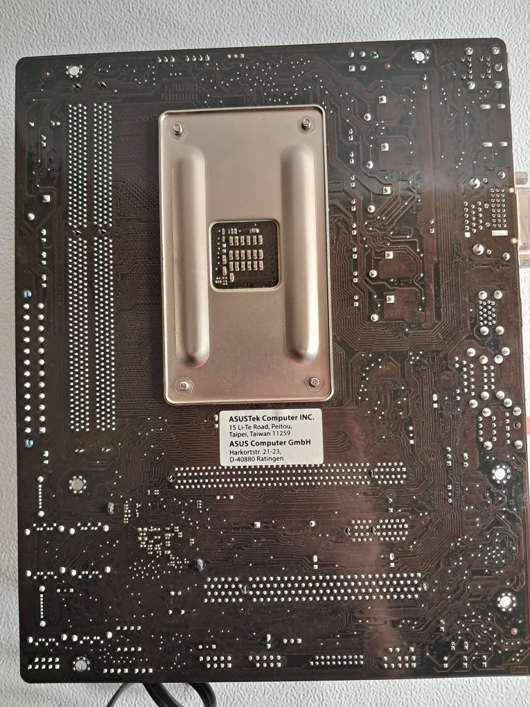Материнская плата ,и видеокарта Asus
