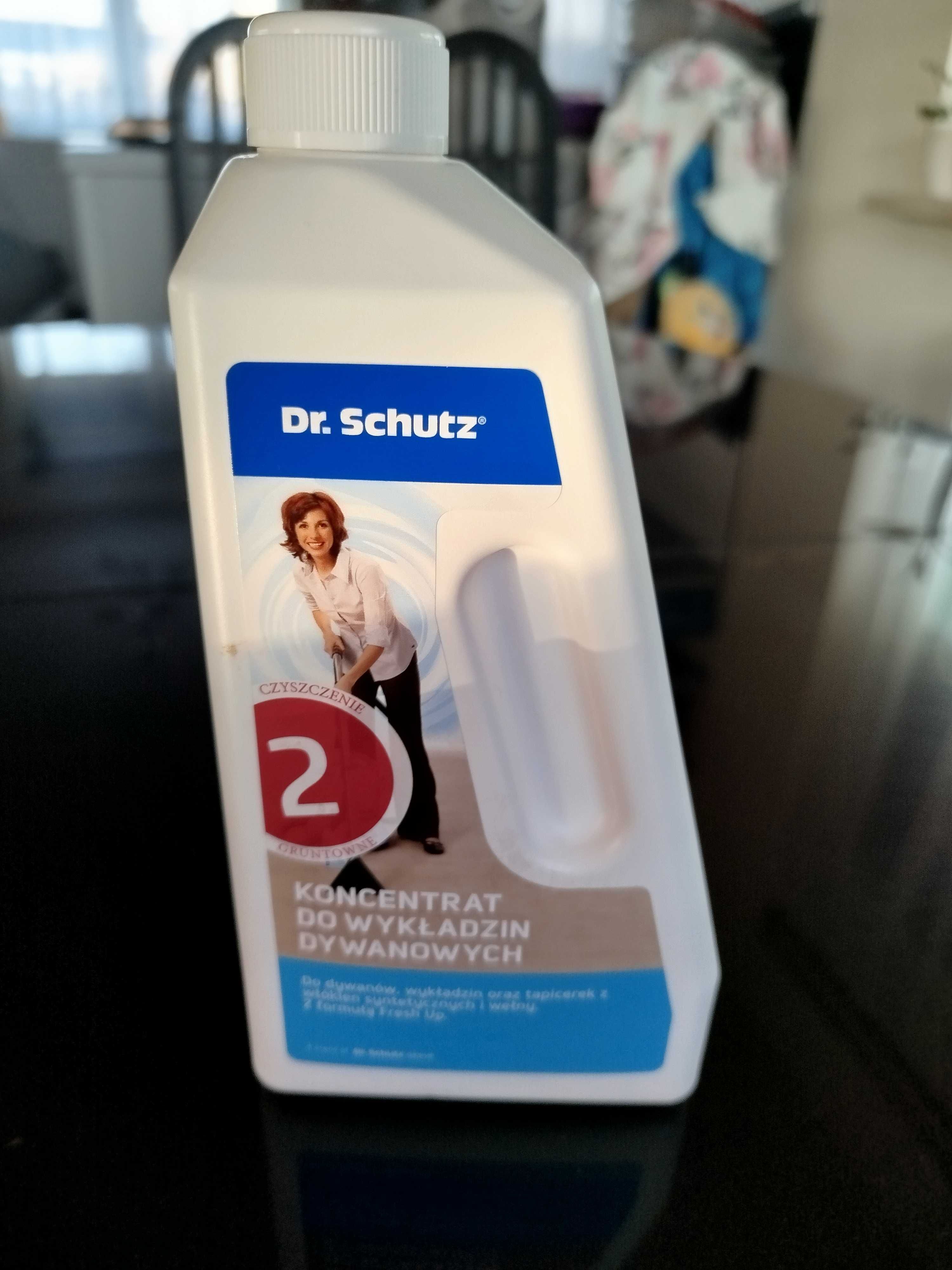 Koncentrat do czyszczenia wykładzin dywanowych