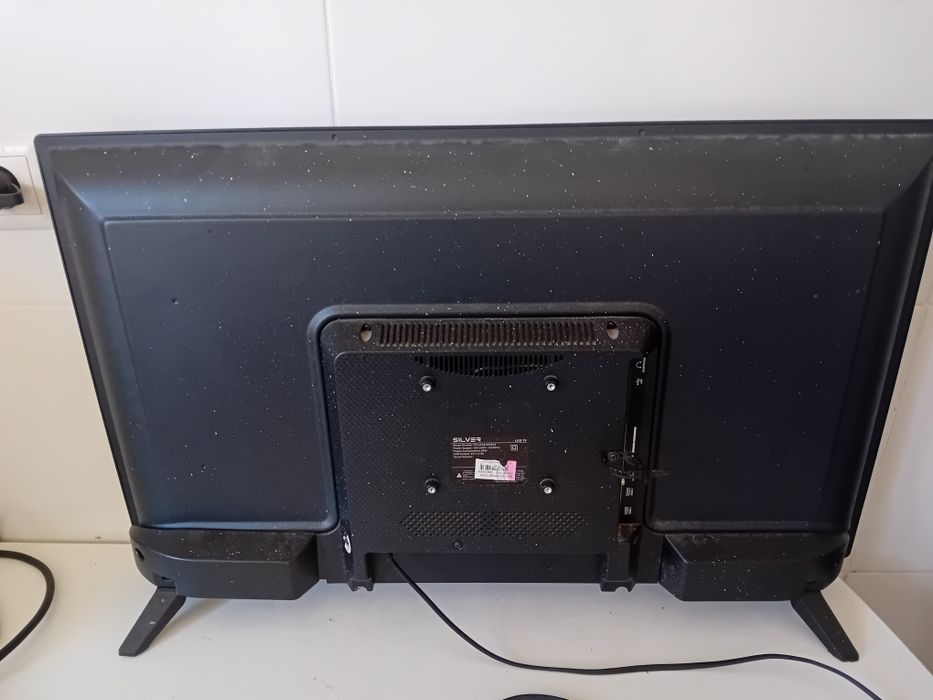 TV SILVER IP-LE32/495523