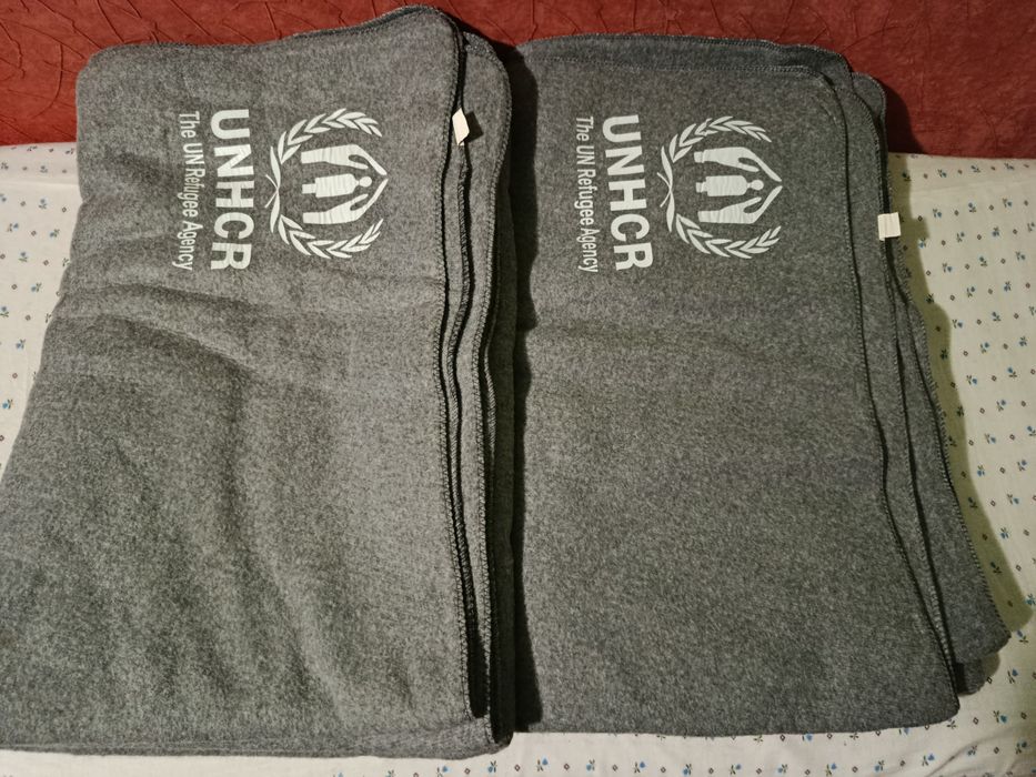 Срочно продам  новые шерстяные одеяла.