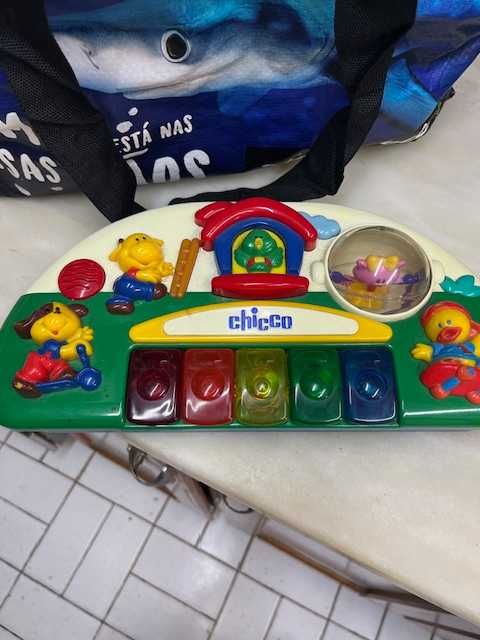 Brinquedos didáticos