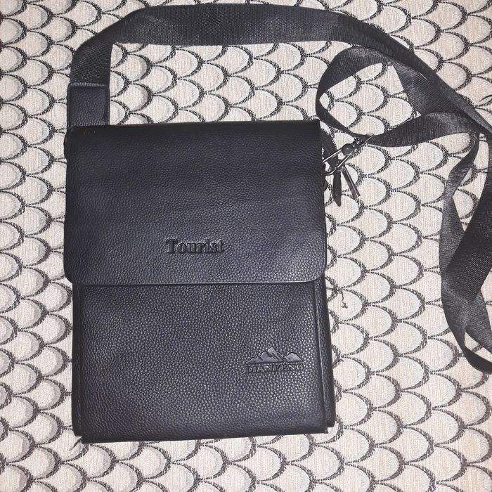 Продам  мужскую сумку планшетку