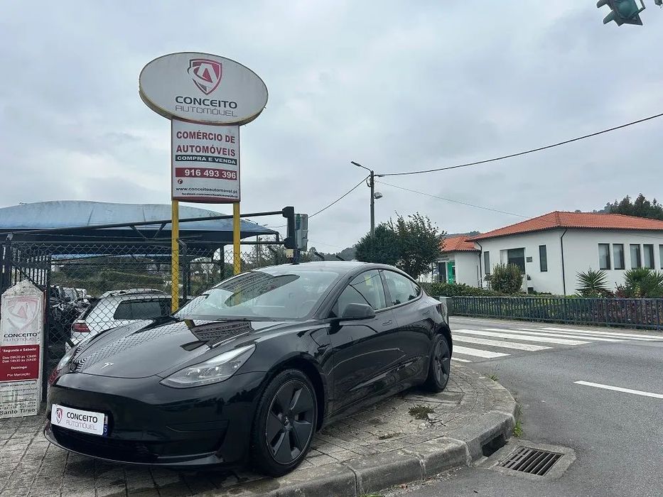 Tesla Model 3 Standard Range Plus RWD