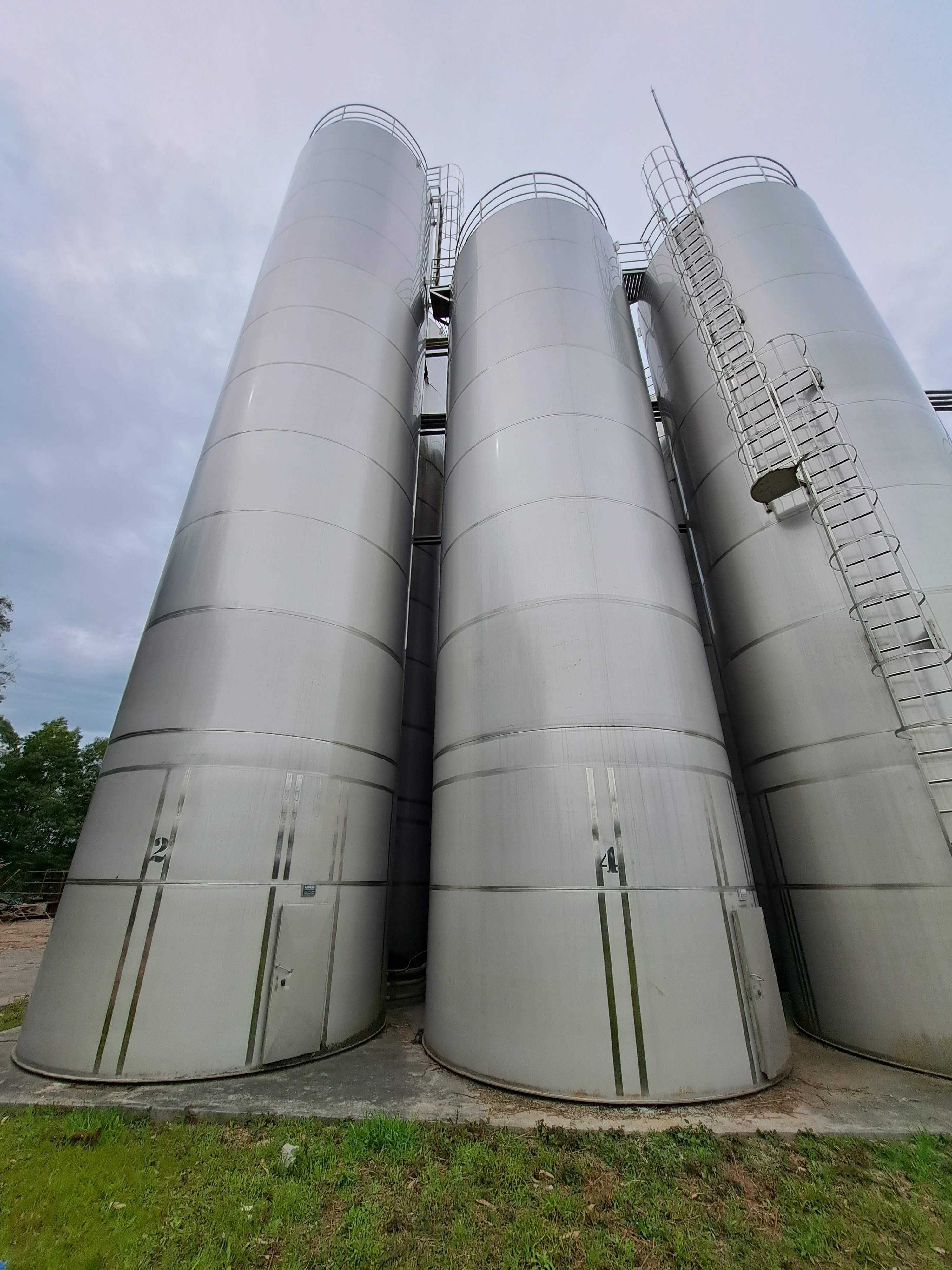 Silo de inox de 120.000 lt