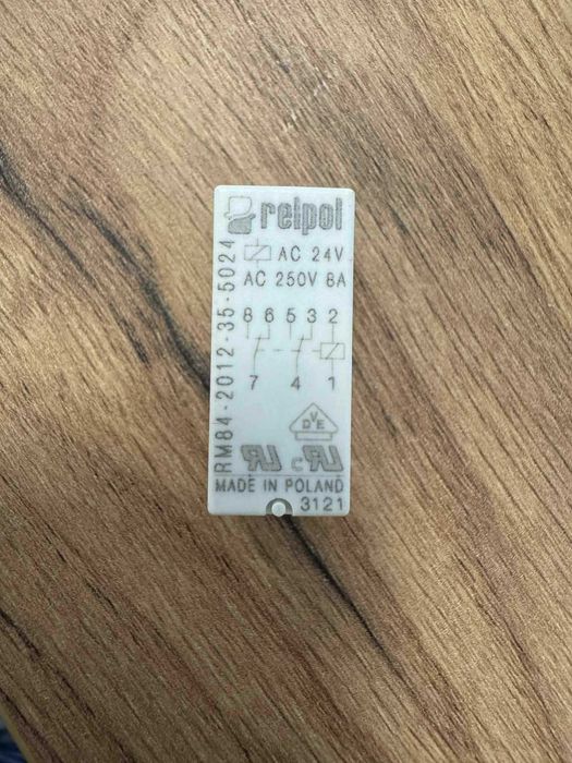 Przekaźnik RM84-2012