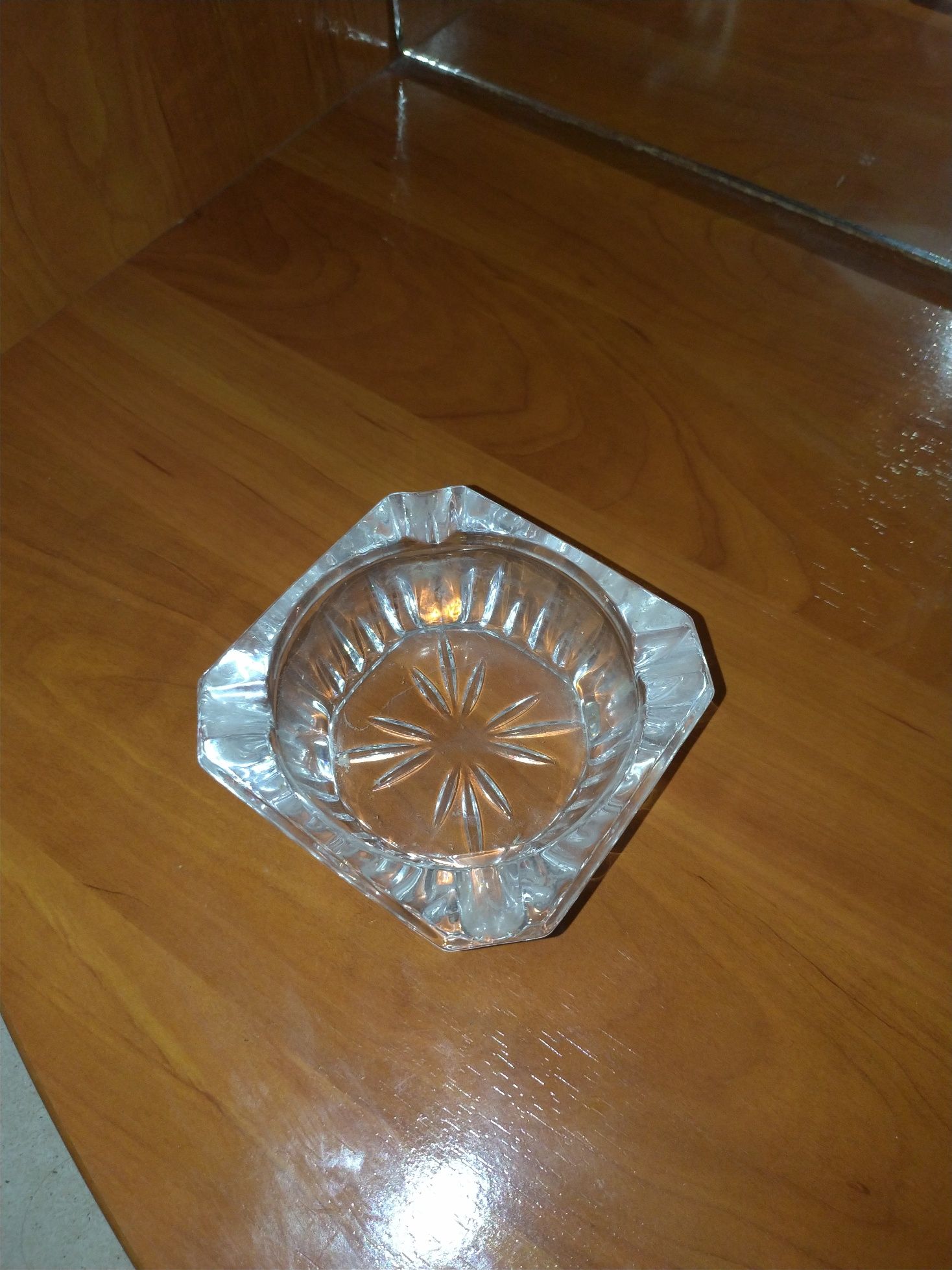 Copos cristal darques variados + cinzeiros + jarra