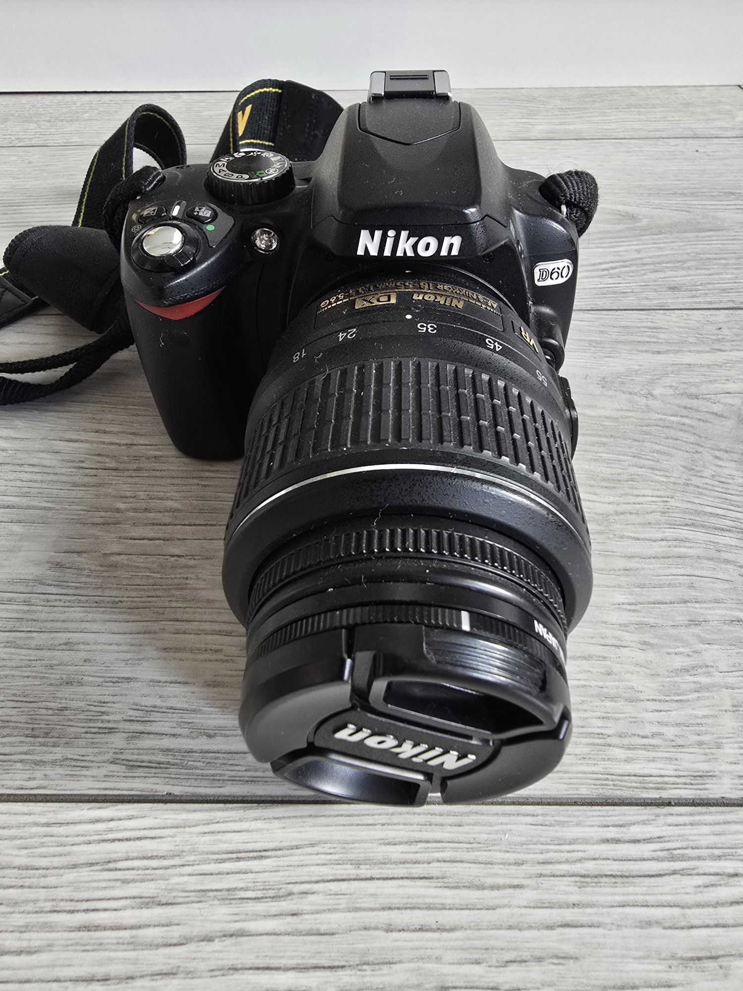 NIKON D60 + 2 OBIEKTYWY + statyw + gratisy