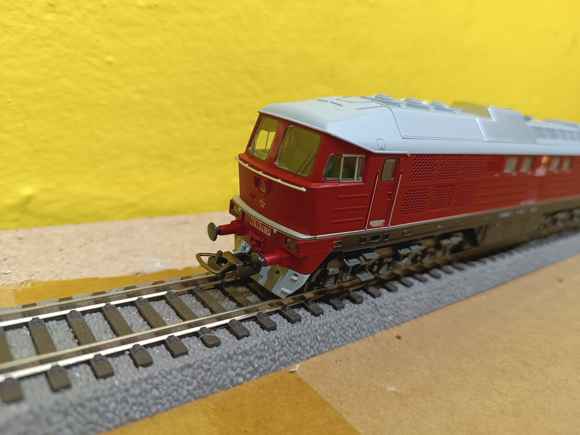 Lokomotywa spalinowa BR130 Ludmiła T 679.2 CSD Piko H0