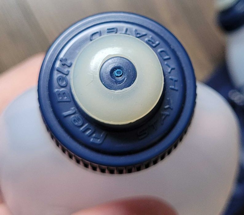 Fuel Belt Ironman pas biodrowy bieganie R30 Revenge 3 bidonami 207ml