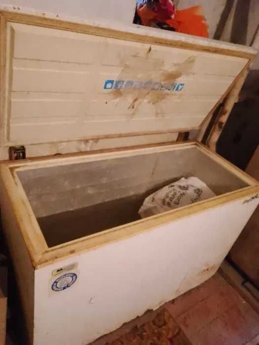 Морозильная ларь 2350 грн