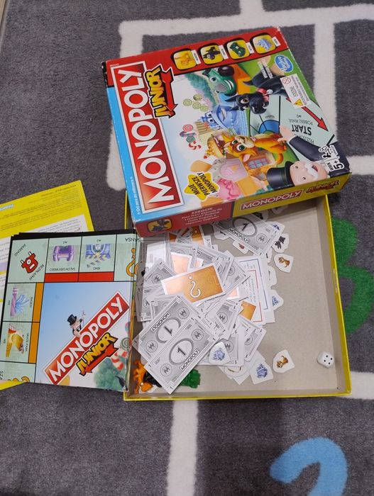 MONOPOLY Junior Hasbro