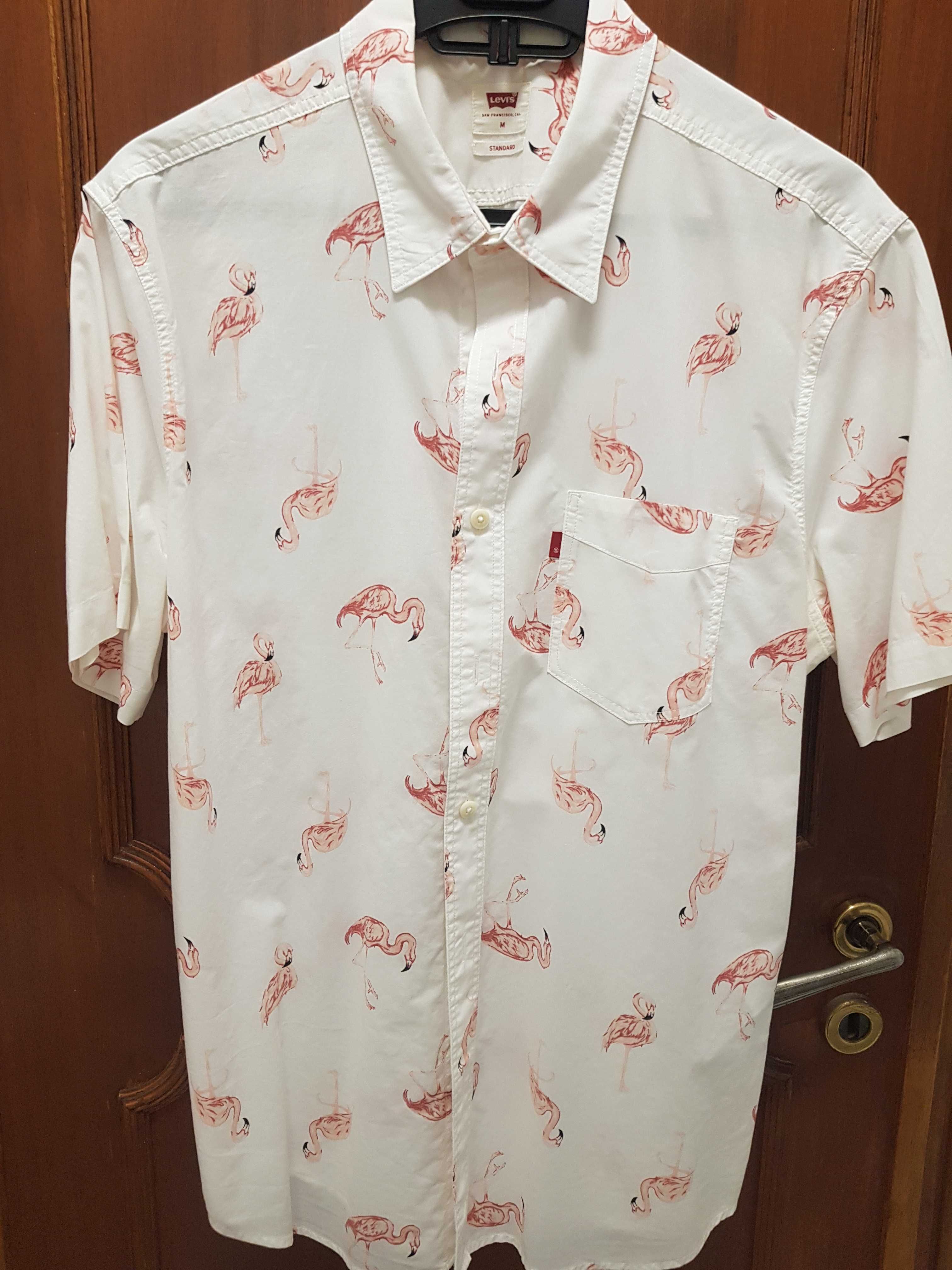 Camisa manga curta havaiana tropical flamingos rosa Levis