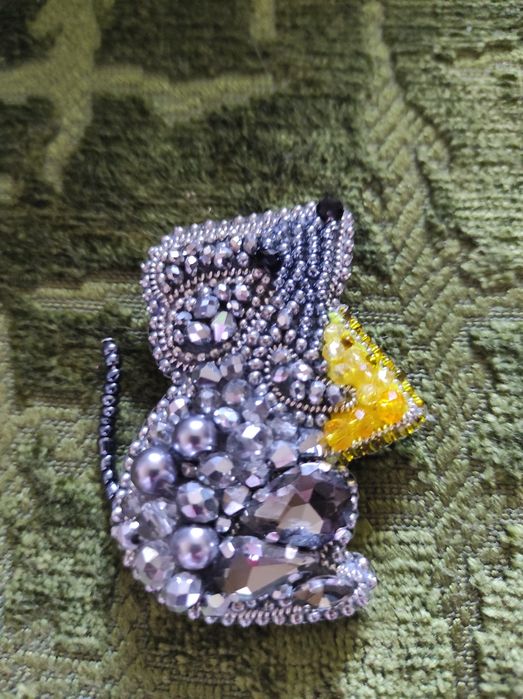 Брошь ручної роботи