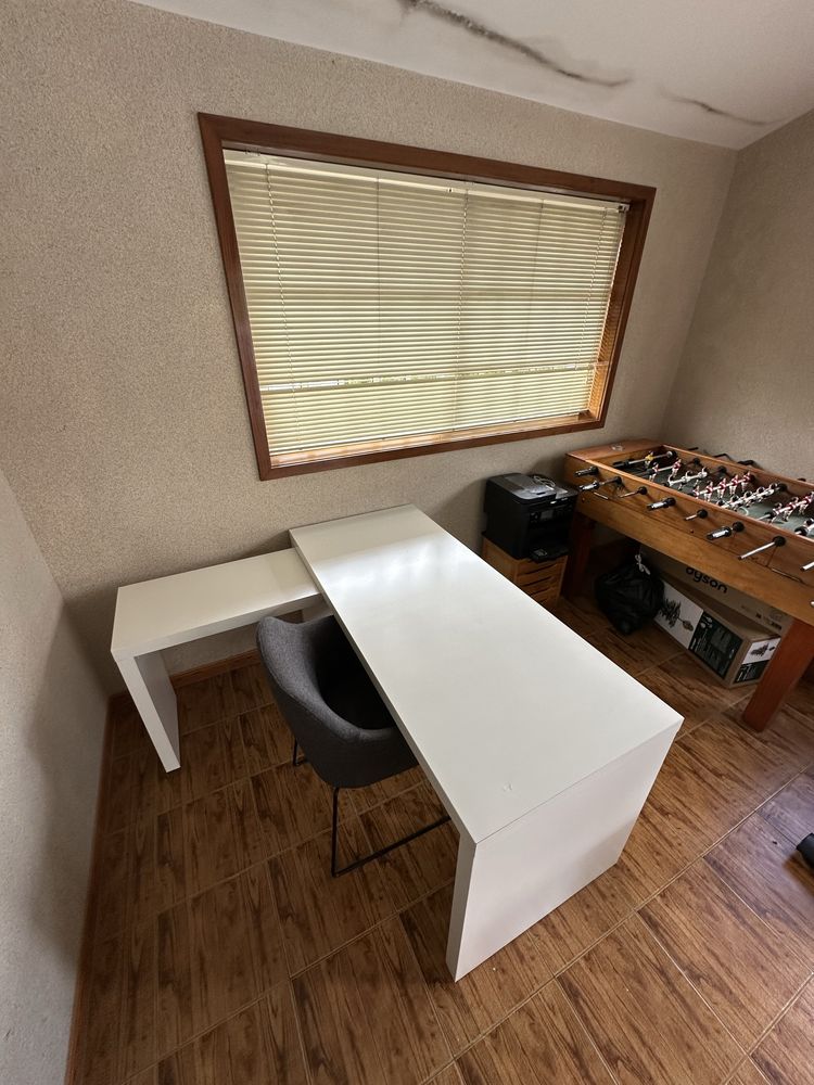 Secretária IKEA MALM