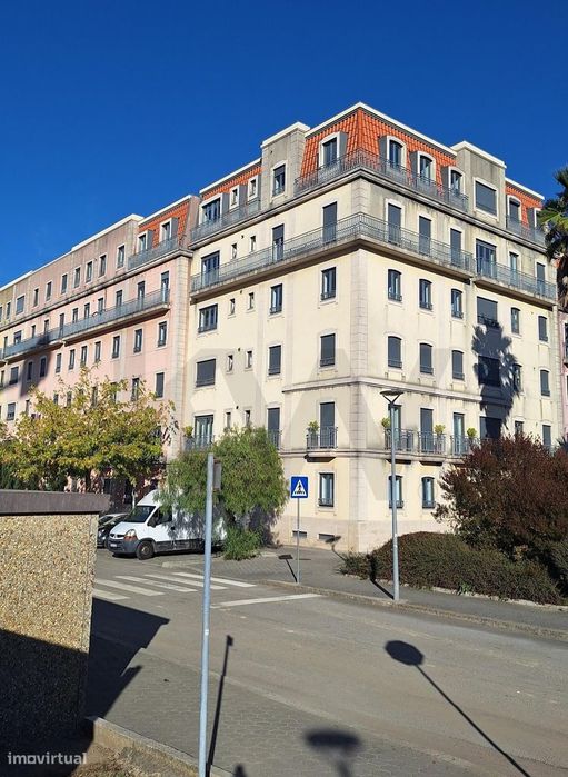 Arrendamento T3 c/ garagem Quinta da Seara, Oliveira do Douro