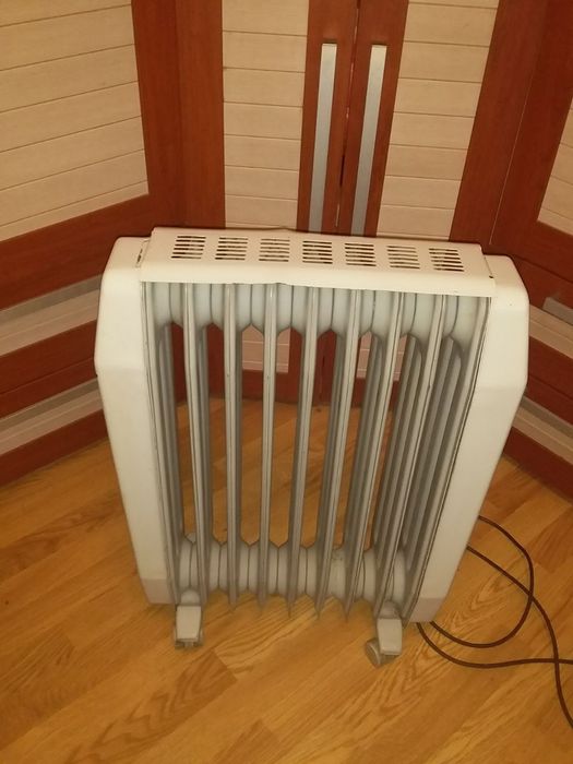 Обогреватель  радиатор масляный электрорадиатор КАХОВКА 1  обігрівач