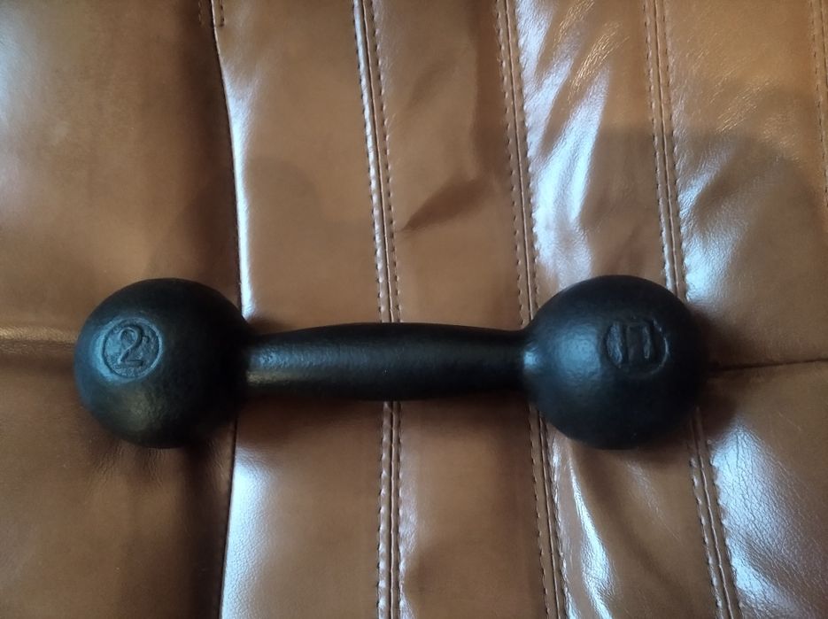 Гантели литые по 2, 3 и 4 кг. Гири для фитнеса.