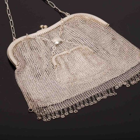 Bolsa antiga em Malha de Prata