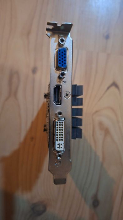 Karta graficzna Asus GeForce GT520  1GB  DDR3