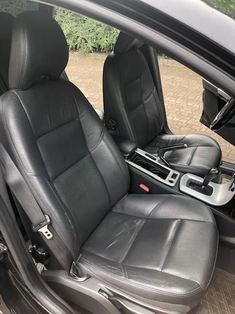 Sprzedam Volvo V50 D3 R-Design 2.0 150KM Diesel Skóra, automat, Navi..